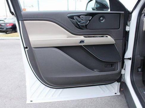 Used 2023 Lincoln Aviator Reserve w/ Elements Package Plus image 10