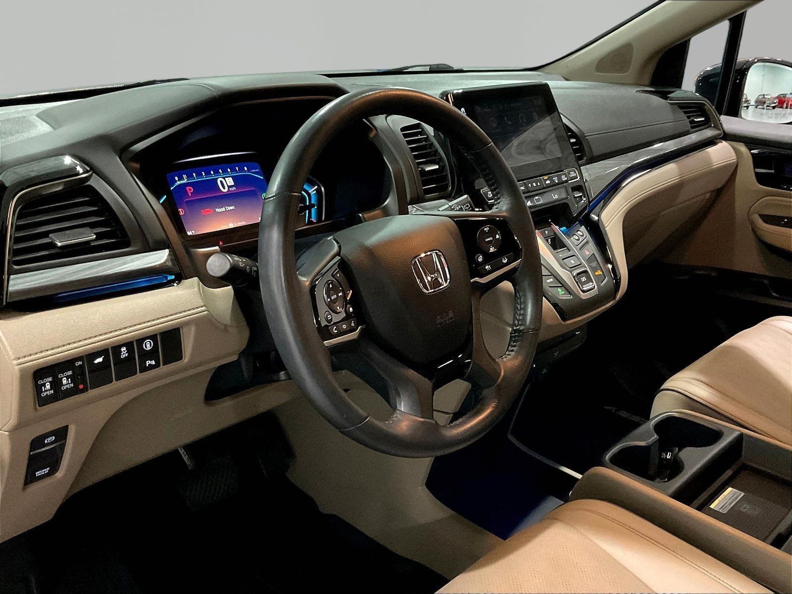Used 2022 Honda Odyssey Elite image 17