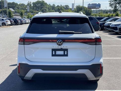 New 2026 Volkswagen Tiguan S FWD image 6