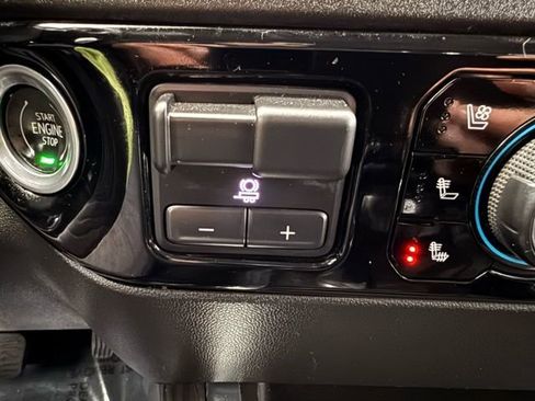 Used 2024 Chevrolet Silverado 1500 LTZ w/ Technology Package image 39