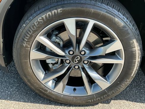 Used 2023 INFINITI QX60 Luxe w/ Cargo Package FWD image 8