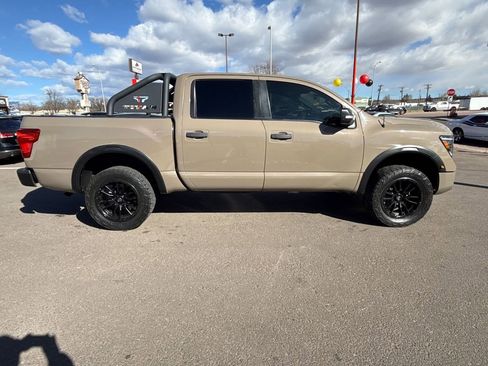 Used 2021 Nissan Titan PRO-4X w/ Pro-4x Convenience Package image 8