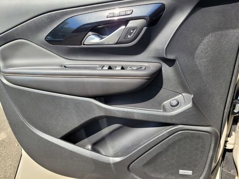 Used 2022 GMC Terrain AT4 w/ Infotainment Package II image 14