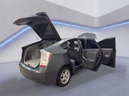 Used 2011 Toyota Prius Three image 12