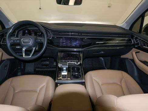 Used 2023 Audi Q7 3.0T Premium Plus w/ Premium Plus Package AWD/4WD image 28
