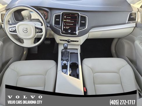 Certified 2022 Volvo XC90 T5 Momentum w/ Protection Package Premier image 25