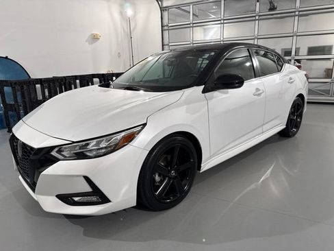 Used 2022 Nissan Sentra SR w/ Midnight Edition FWD image 4
