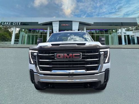 Used 2025 GMC Sierra 2500 SLE w/ SLE Convenience Package AWD/4WD image 9
