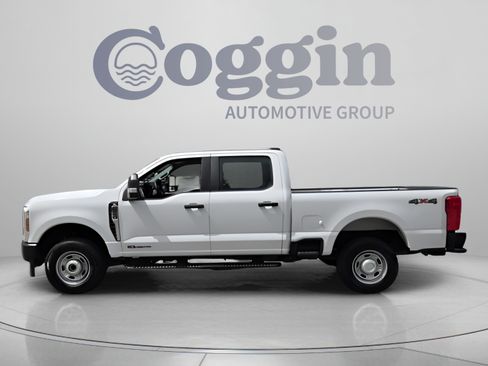 Used 2026 Ford F250 XL AWD/4WD image 2