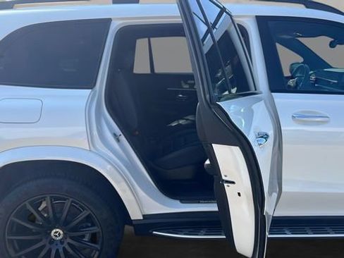 Used 2022 Mercedes-Benz GLS 450 4MATIC image 43