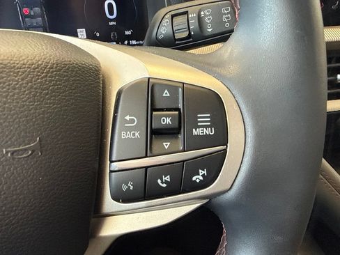 Certified 2025 Ford Explorer Active AWD/4WD image 21