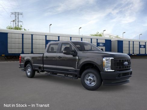 New 2026 Ford F250 4x4 Crew Cab Super Duty image 8