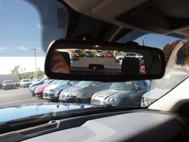 Used 2016 RAM 2500 Tradesman w/ Chrome Appearance Group AWD/4WD image 11