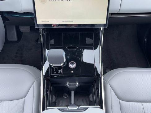 New 2026 Land Rover Range Rover Sport SE AWD/4WD image 19