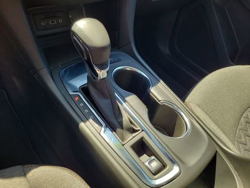 Certified 2022 Chevrolet Equinox LT image 29