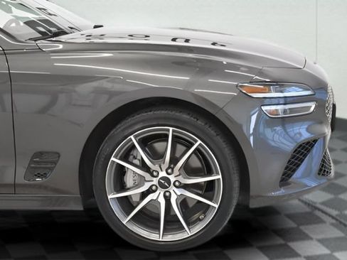 Used 2025 Genesis G70 2.5T AWD/4WD image 13