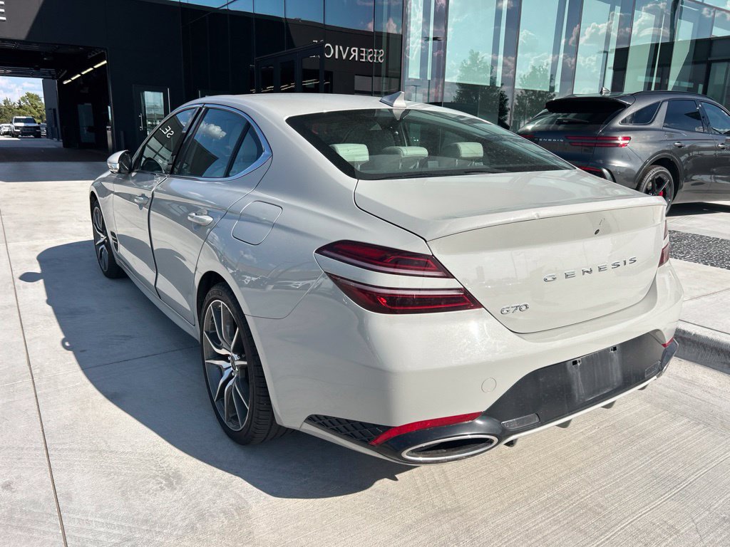 Used 2025 Genesis G70 2.5T RWD image 6