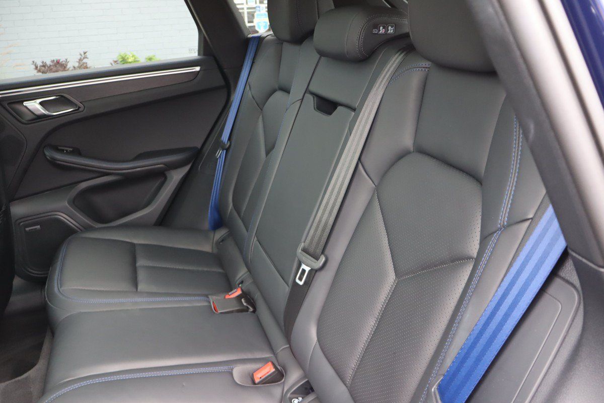 Used 2023 Porsche Macan GTS w/ Premium Package Plus AWD/4WD image 33