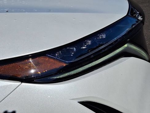 Certified 2025 Nissan Ariya AWD image 9