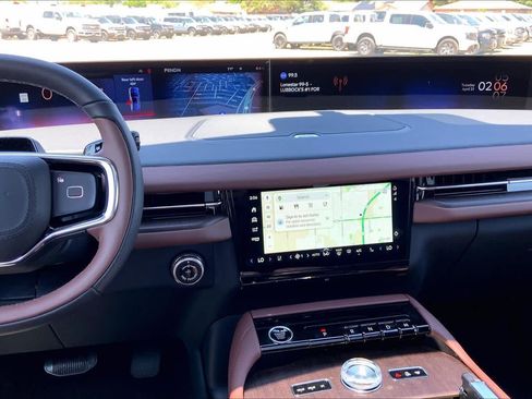 New 2026 Lincoln Navigator Reserve AWD/4WD image 6