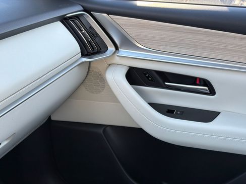 New 2026 MAZDA CX-90 Plug-In Hybrid w/ Premium Plus image 34