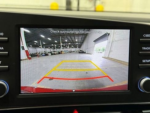 Used 2022 Hyundai Elantra SEL w/ Cargo Package image 8