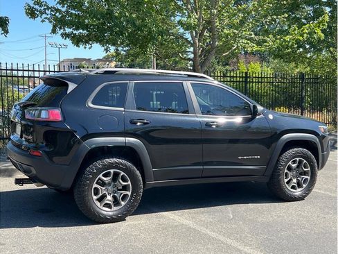 Used 2020 Jeep Cherokee Trailhawk w/ Cold Weather Group image 26