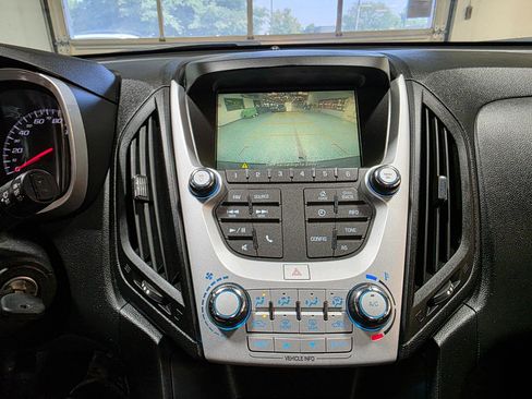 Used 2016 Chevrolet Equinox LS AWD/4WD image 32