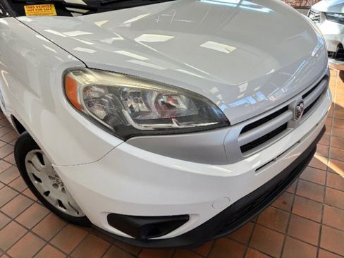 Used 2017 RAM ProMaster City Tradesman SLT w/ Rear Back-up Camera Group image 2