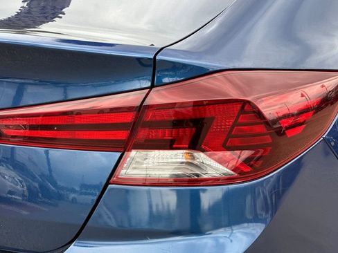 Used 2019 Hyundai Elantra SEL image 25