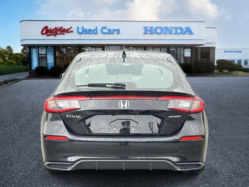 Used 2023 Honda Civic Sport image 4