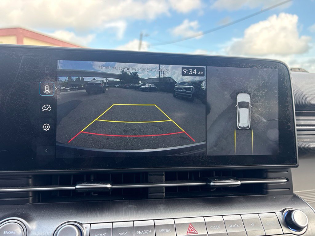 Used 2024 Hyundai Kona Limited FWD image 25