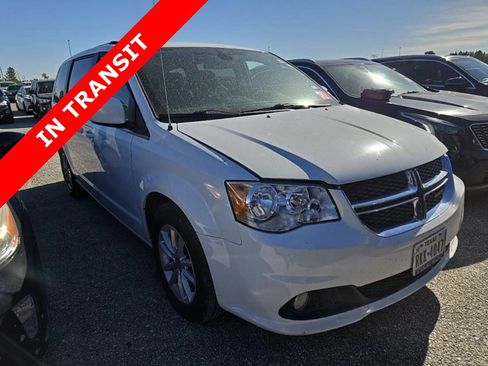 Used 2019 Dodge Grand Caravan SXT image 5