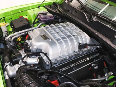 Used 2023 Dodge Challenger SRT Hellcat w/ Driver Convenience Group image 39