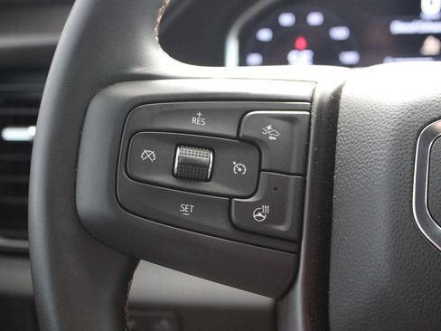 Used 2025 GMC Sierra 2500 AT4 w/ AT4 Premium Plus Package AWD/4WD image 14