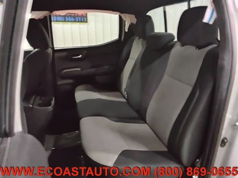 Used 2023 Toyota Tacoma TRD Off-Road w/ Technology Package AWD/4WD image 12