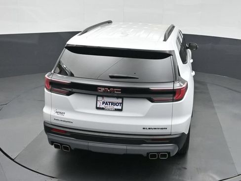 Used 2025 GMC Acadia Elevation FWD image 36