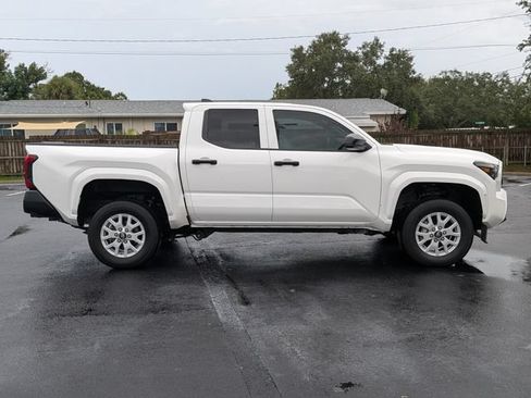 Used 2024 Toyota Tacoma SR RWD image 2