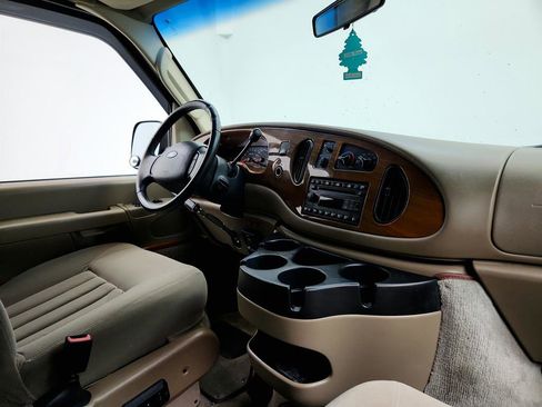 Used 2008 Ford E-150 and Econoline 150 image 20