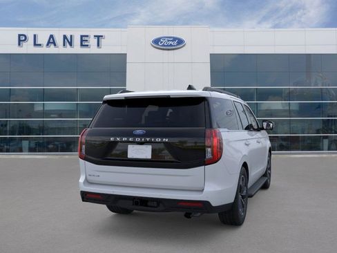 New 2026 Ford Expedition Active image 10