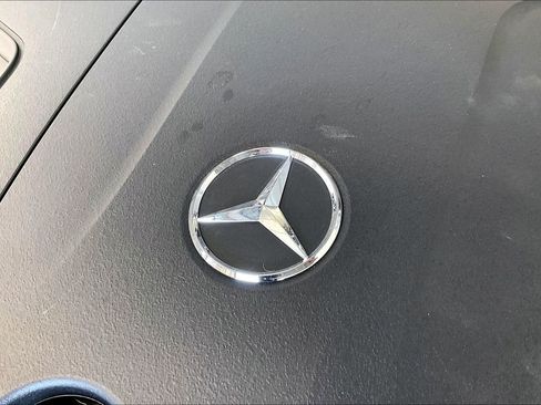 Used 2026 Mercedes-Benz GLC 300 GLC 300 image 31