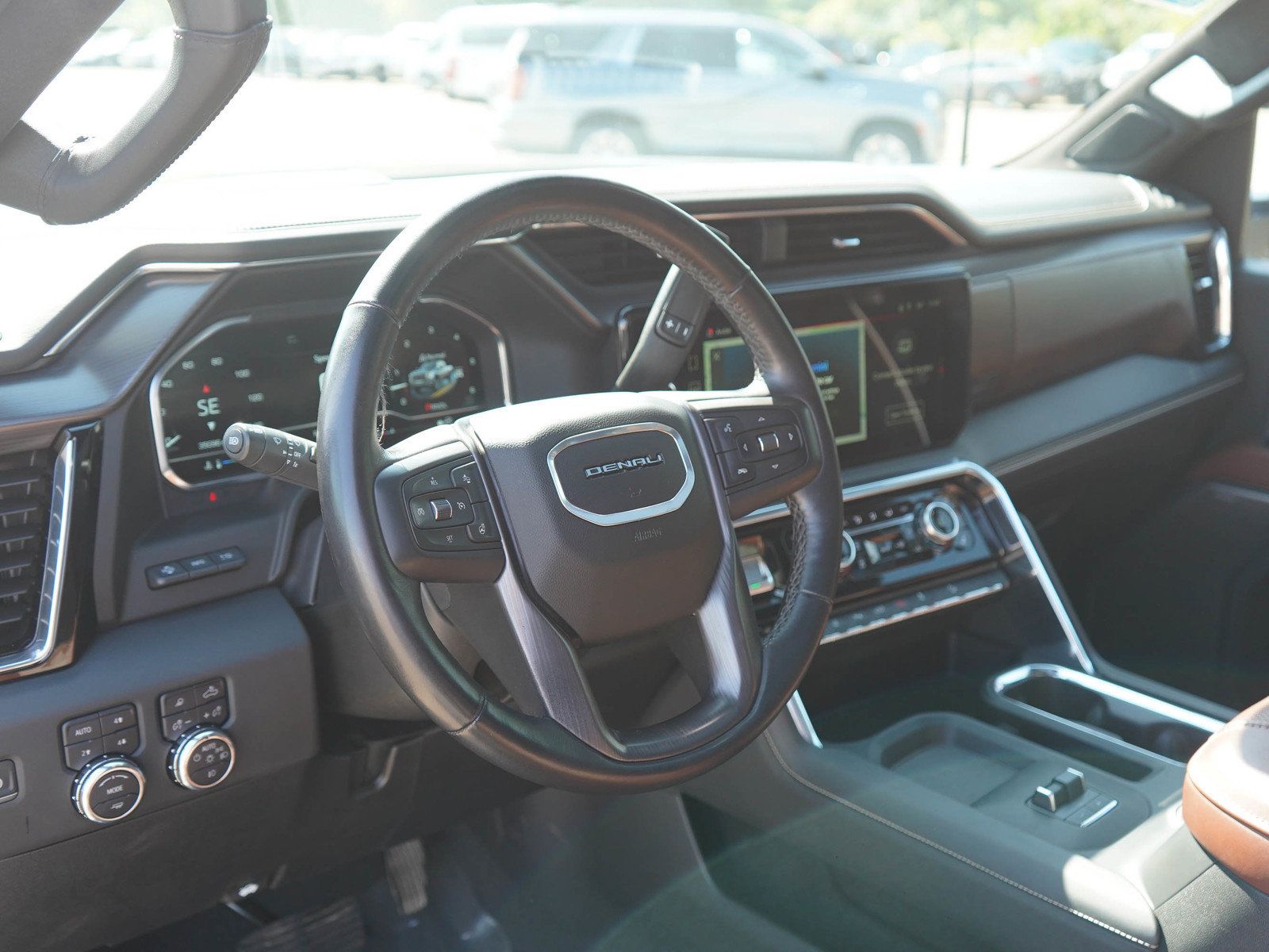 Used 2025 GMC Sierra 2500 Denali Ultimate AWD/4WD image 22