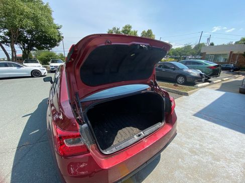 Used 2018 Subaru Legacy 2.5i Limited AWD/4WD image 18