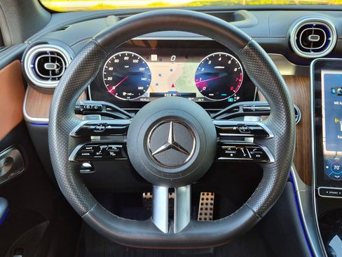 Used 2023 Mercedes-Benz GLC 300 image 14