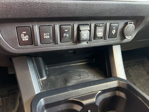 Used 2019 Toyota Tacoma TRD Sport image 37