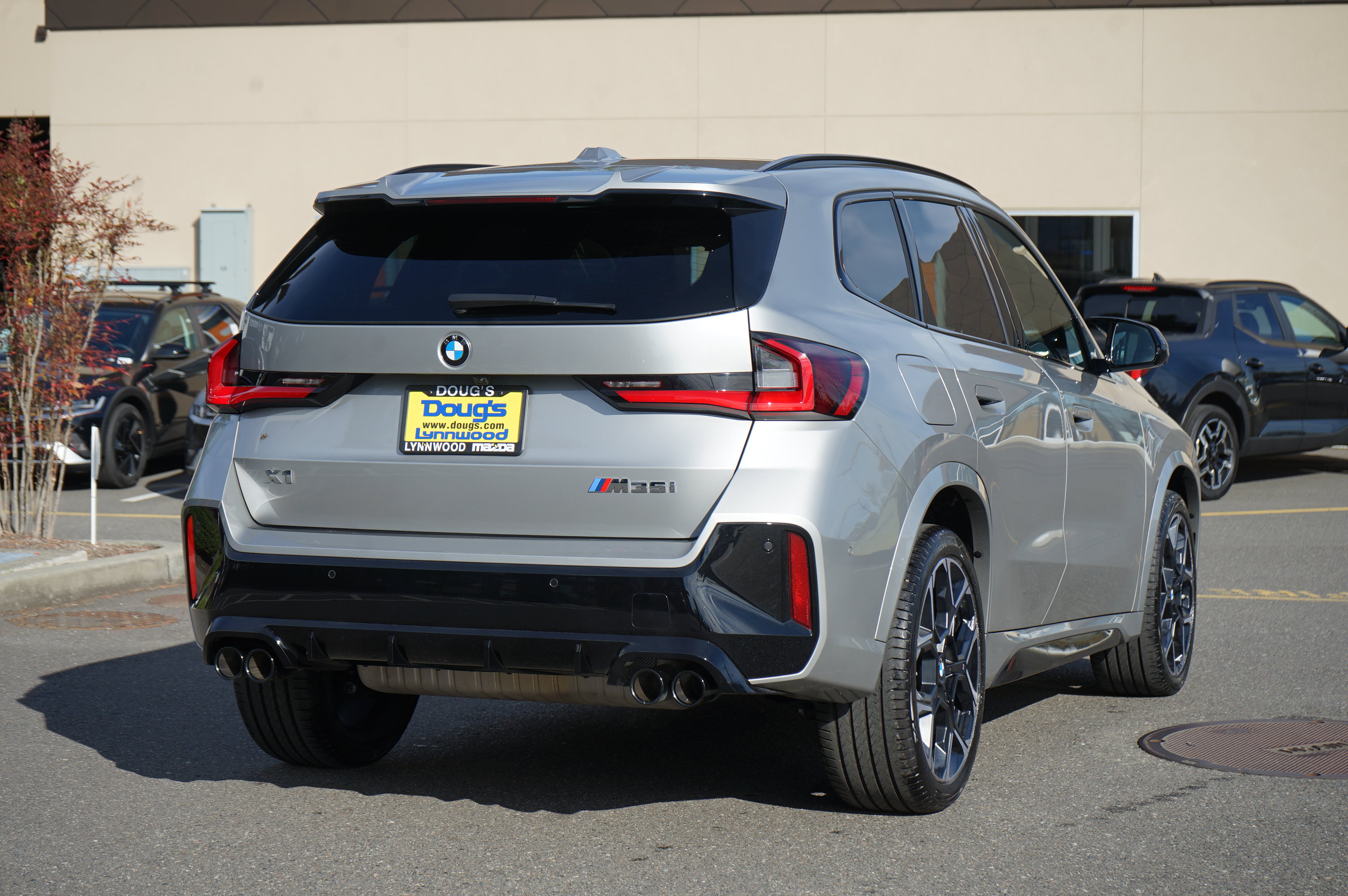 Used 2025 BMW X1 M35i w/ Premium Package AWD/4WD image 4