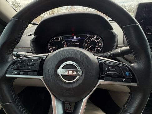 Used 2023 Nissan Altima 2.5 SL image 9