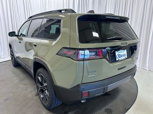 New 2026 Jeep Cherokee Overland image 28