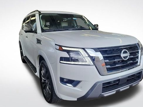 Used 2023 Nissan Armada Platinum w/ Captain's Chairs Package image 12