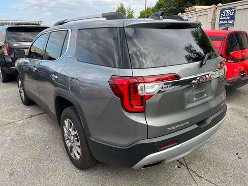 Used 2021 GMC Acadia SLT w/ Technology Package AWD/4WD image 3